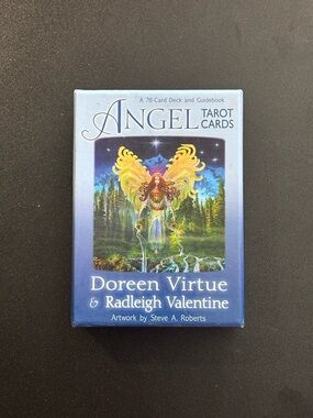Angel Tarot Cards by Doreen Virtue & Radleigh Valentine